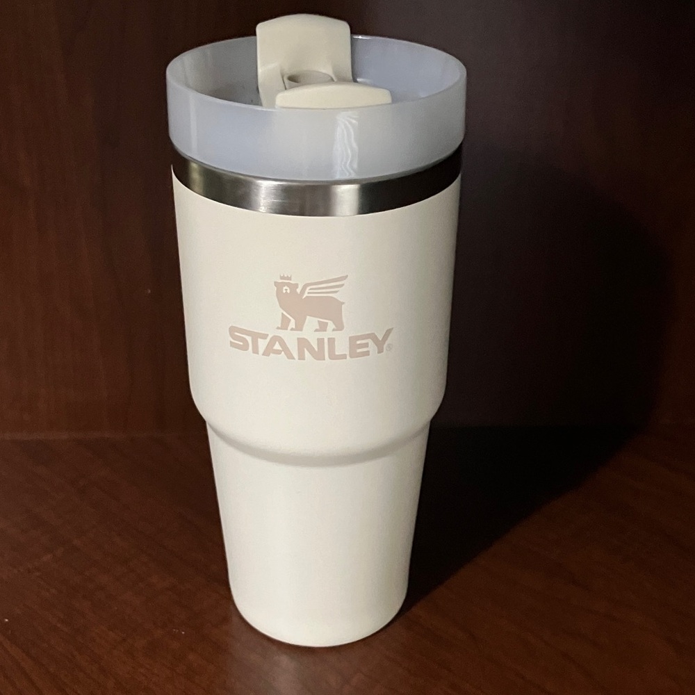 Stanley Cream Quencher 14 oz tumbler
